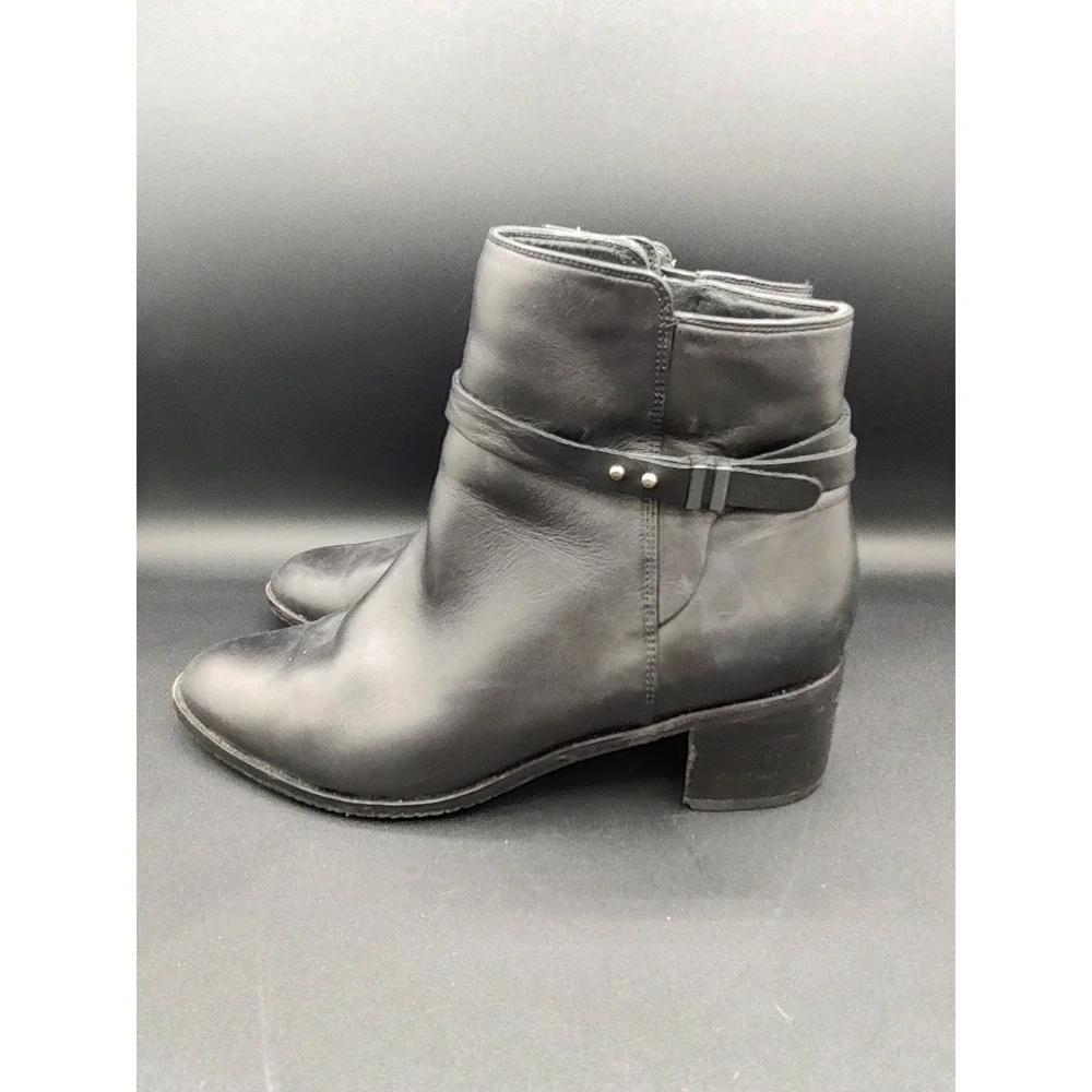 Clarks Womens Black Leather Ankle Boots Block Heel Side Zip Almond Toe Booties